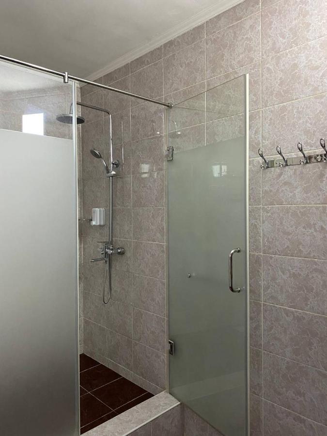 Hostel 4U 比什凯克 外观 照片
