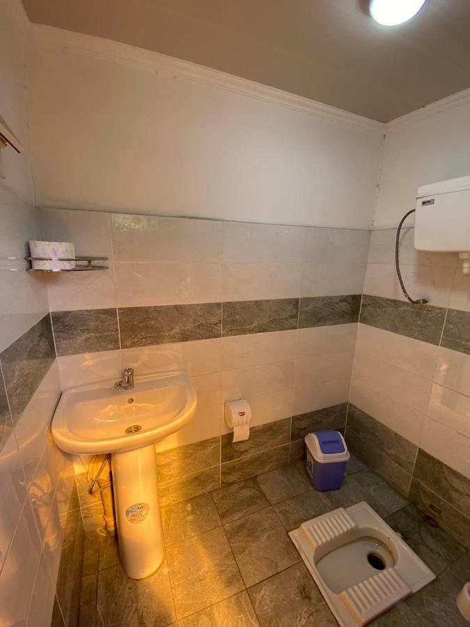 Hostel 4U 比什凯克 外观 照片