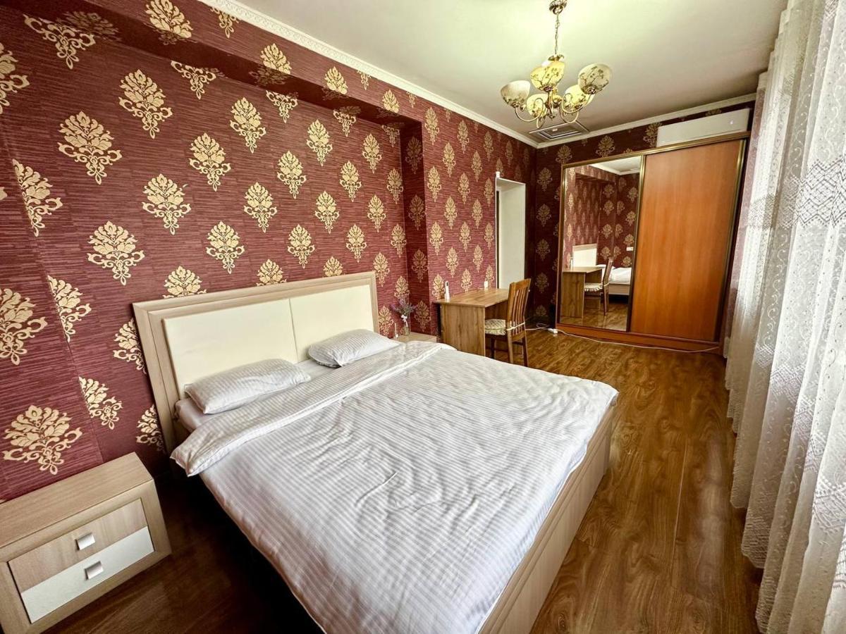 Hostel 4U 比什凯克 外观 照片
