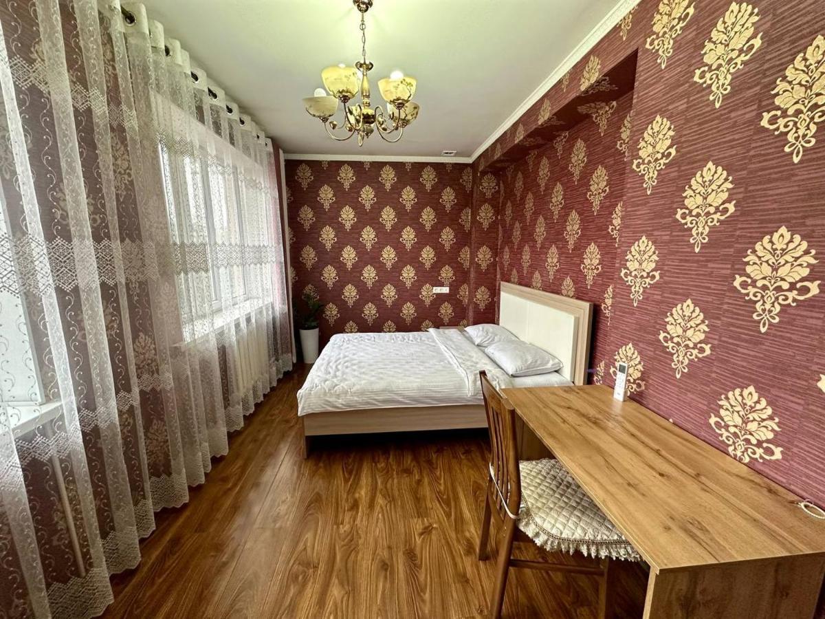 Hostel 4U 比什凯克 外观 照片